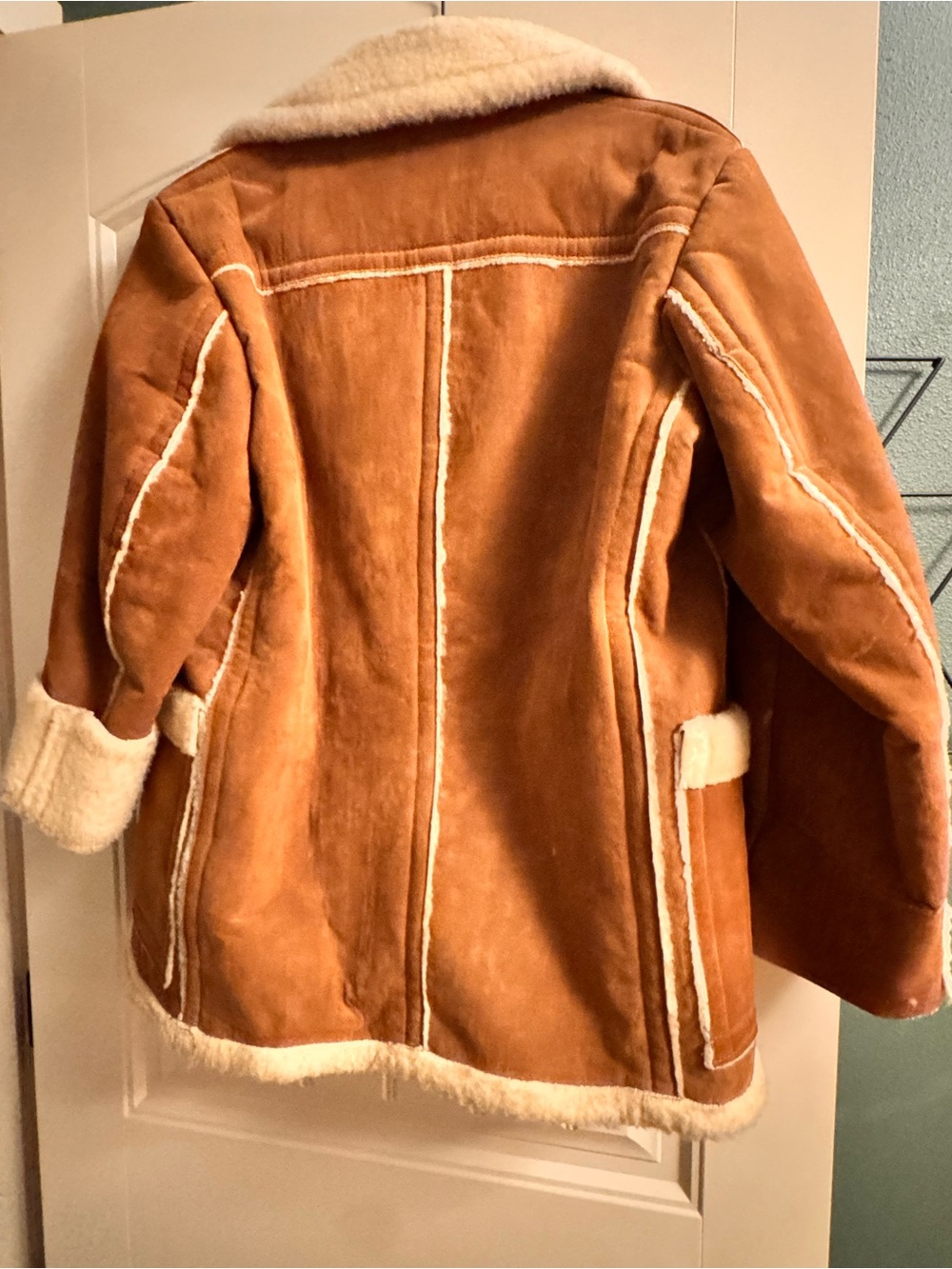 Vintage 60/70’s Sears Tan Suede Shearling Coat with Cream Trim (see details) - Picture 5 of 5